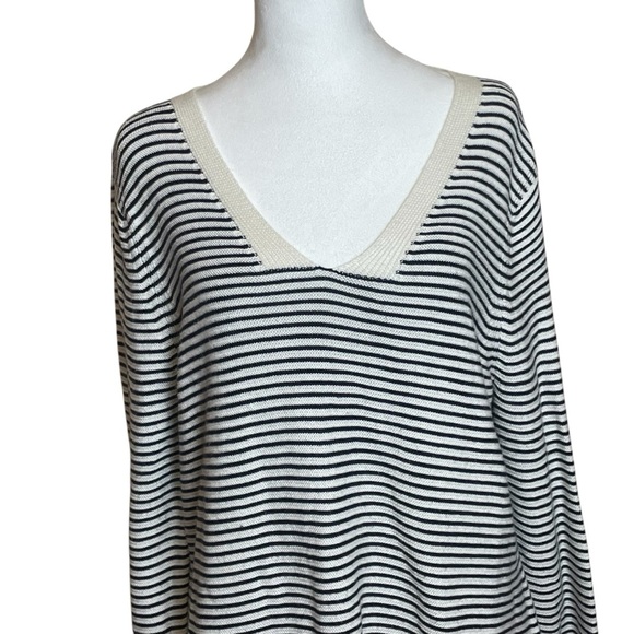 Talbots Petite Sweater Navy Cream Striped Link Stitch V Neck Pullover XLP Sailor - Picture 4 of 12